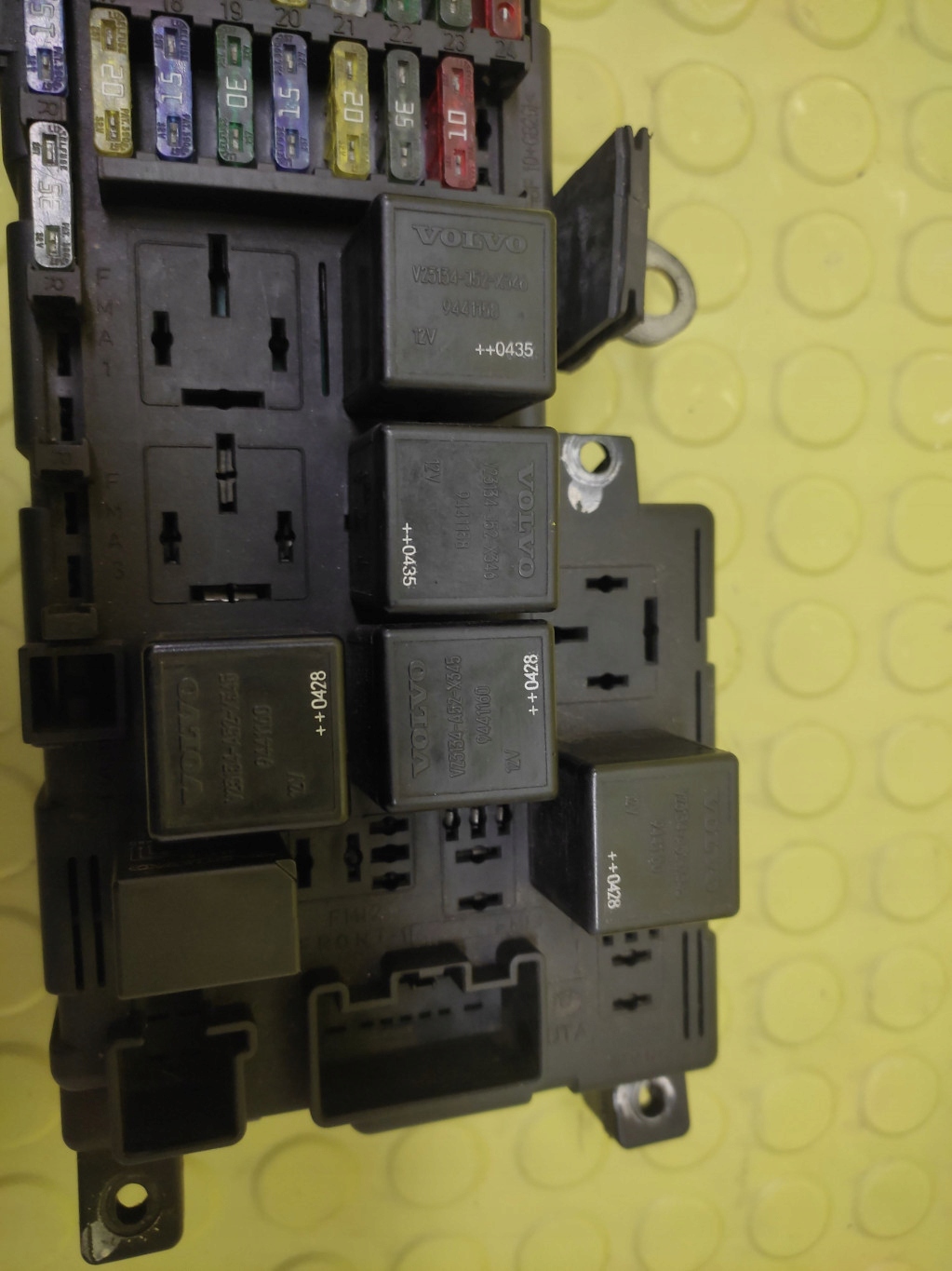 VOLVO XC90 2.9 module compartment BSI 30728008