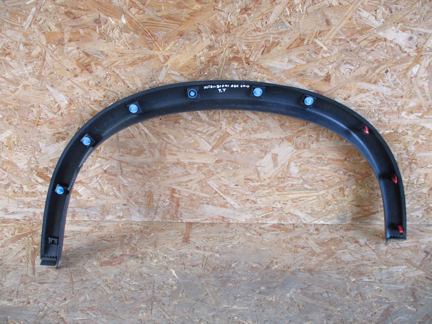 Couverture Moulage Aile Arrière Droit MITSUBISHI ASX 20