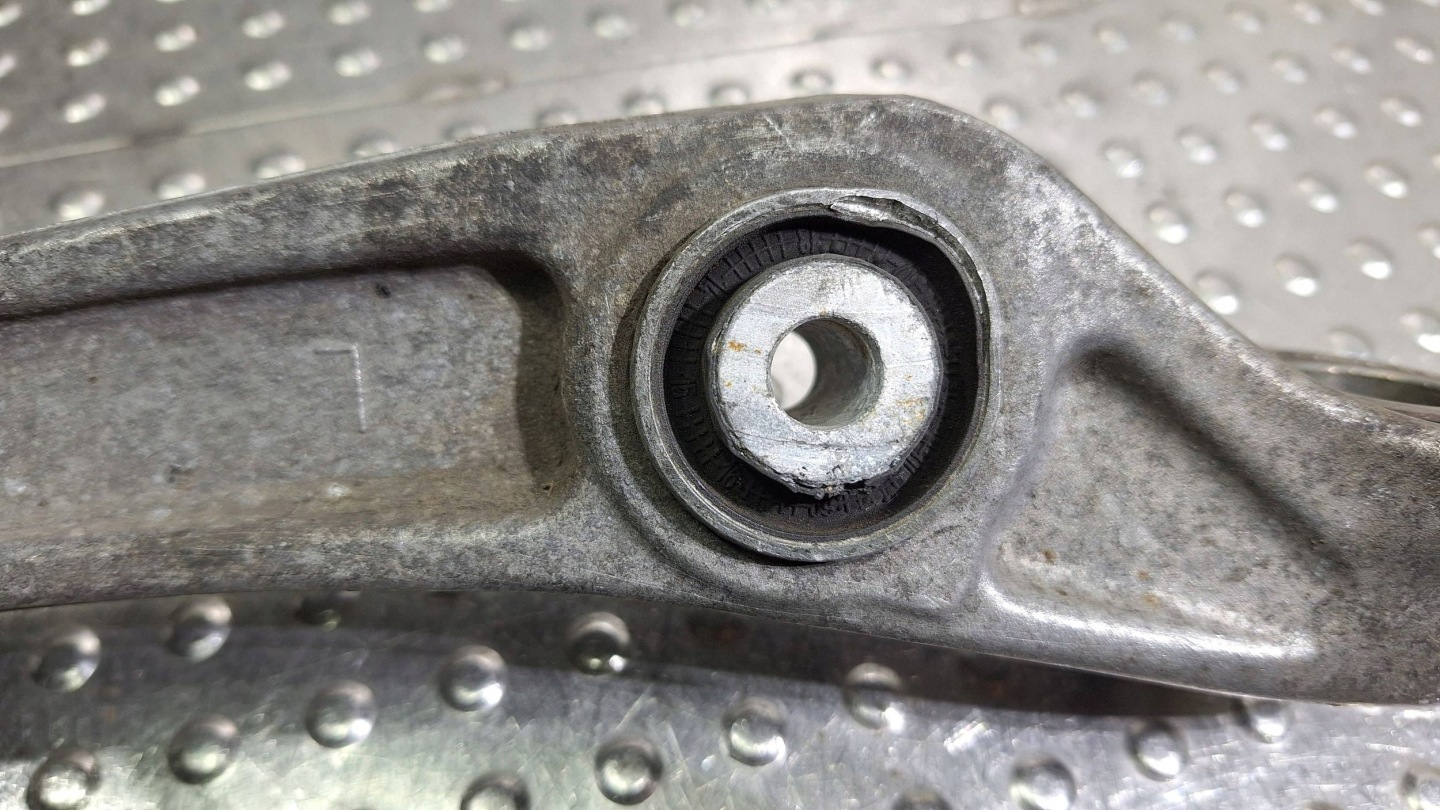 arm left front 8K0407155C AUDI A4 B8 A5 8T A7 A6 C7 Q5 8R PORSCHE MACAN