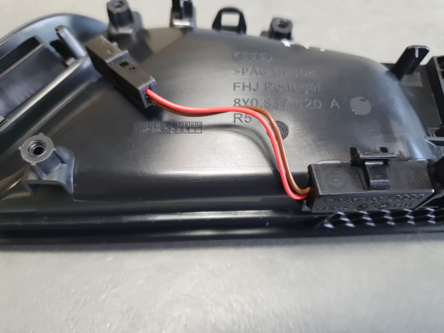 Audi A3 8Y handle inner right front 8Y0837020A