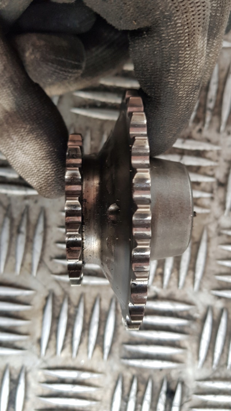 BMW E39 kolo ZEBATE rozvodu 2247053