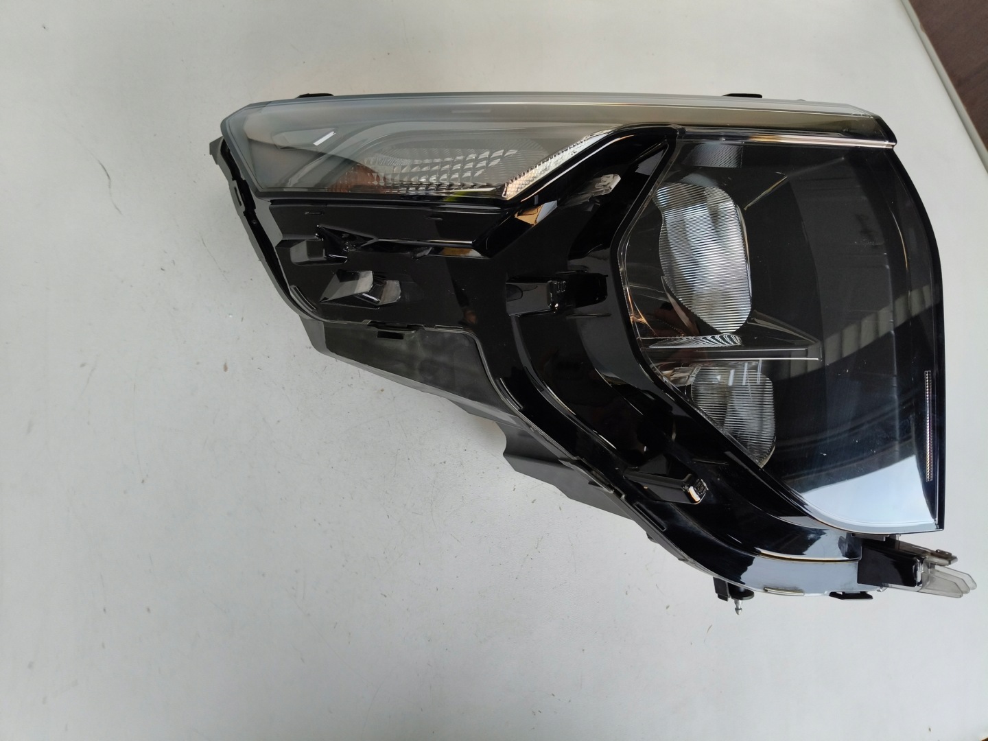 light right REFLEKTOR FORD TRANSIT COURIER MK3 24