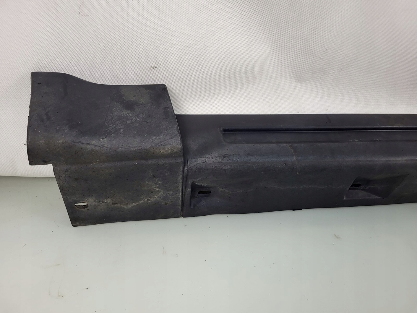 RANGE ROVER SPORT L320 moulding threshold cap L.