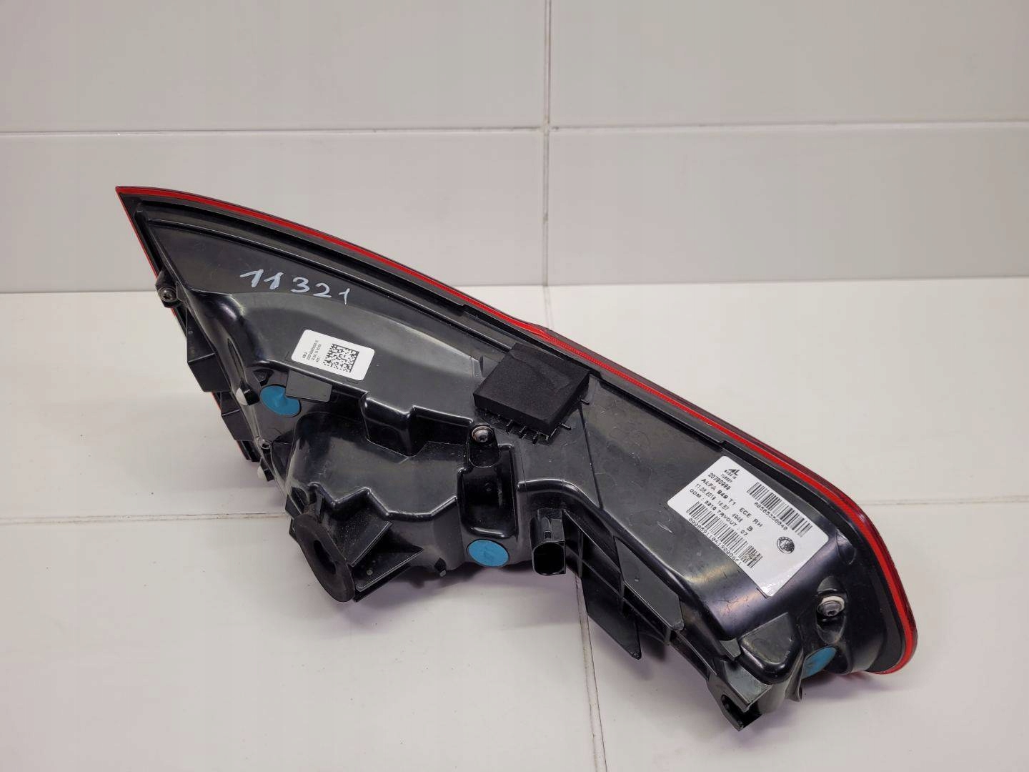 light rear right side Alfa Romeo Stelvio 2017 20790999