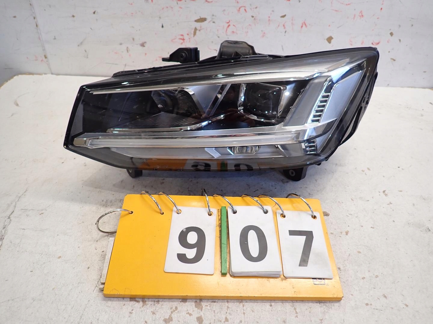 light front front left AUDI Q2 2016- FULL LED 81A941033B