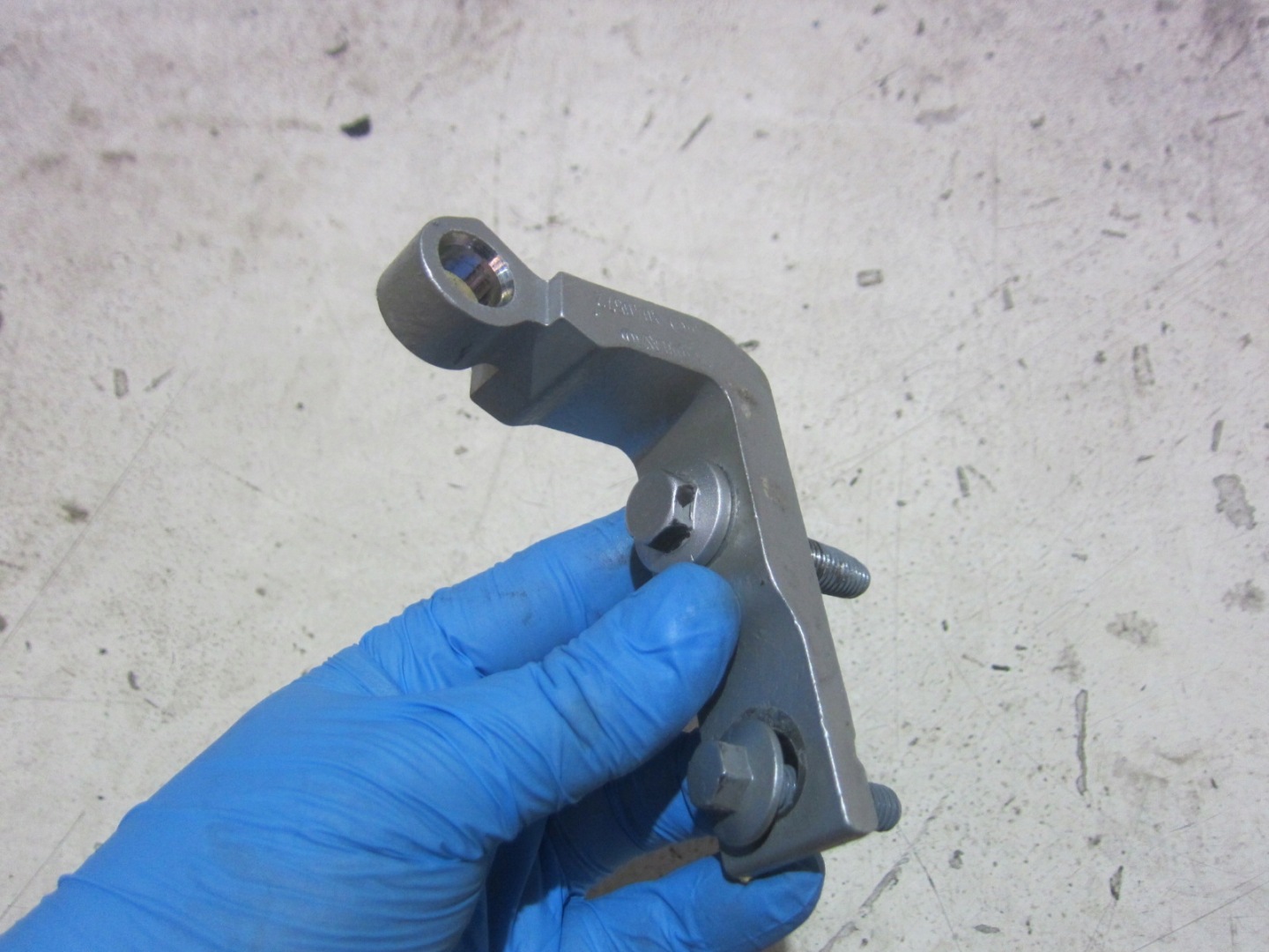 VOLVO XC40 hinges door XC 40 hinge left front front of left 31457071
