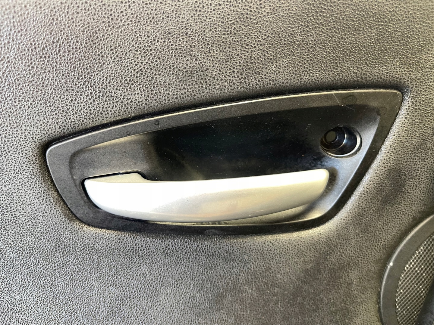 BMW E87 5D upholstery side door left front 7133297