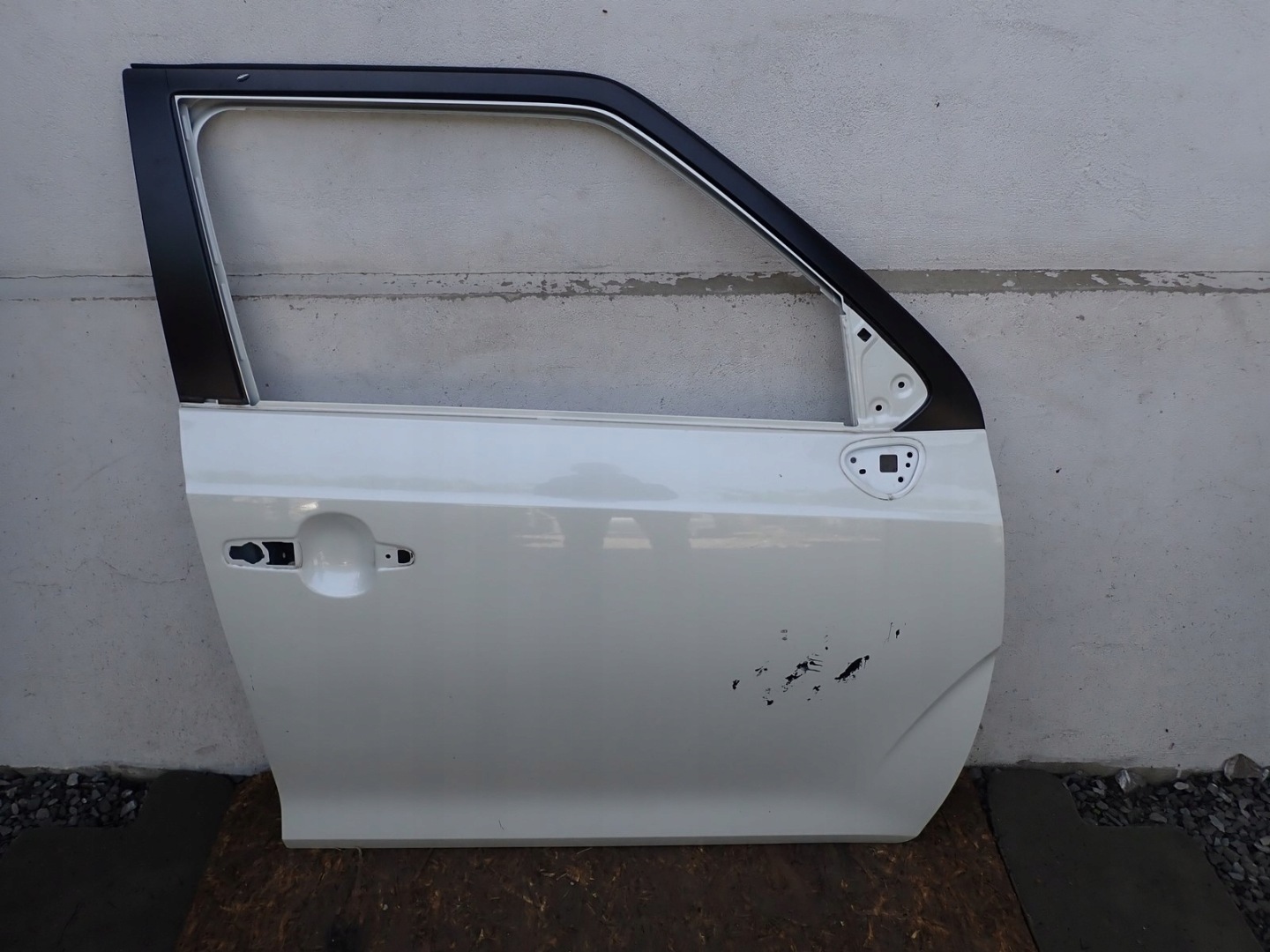 door right front front SUZUKI IGNIS 3 III MF 2016- 68001-62R00