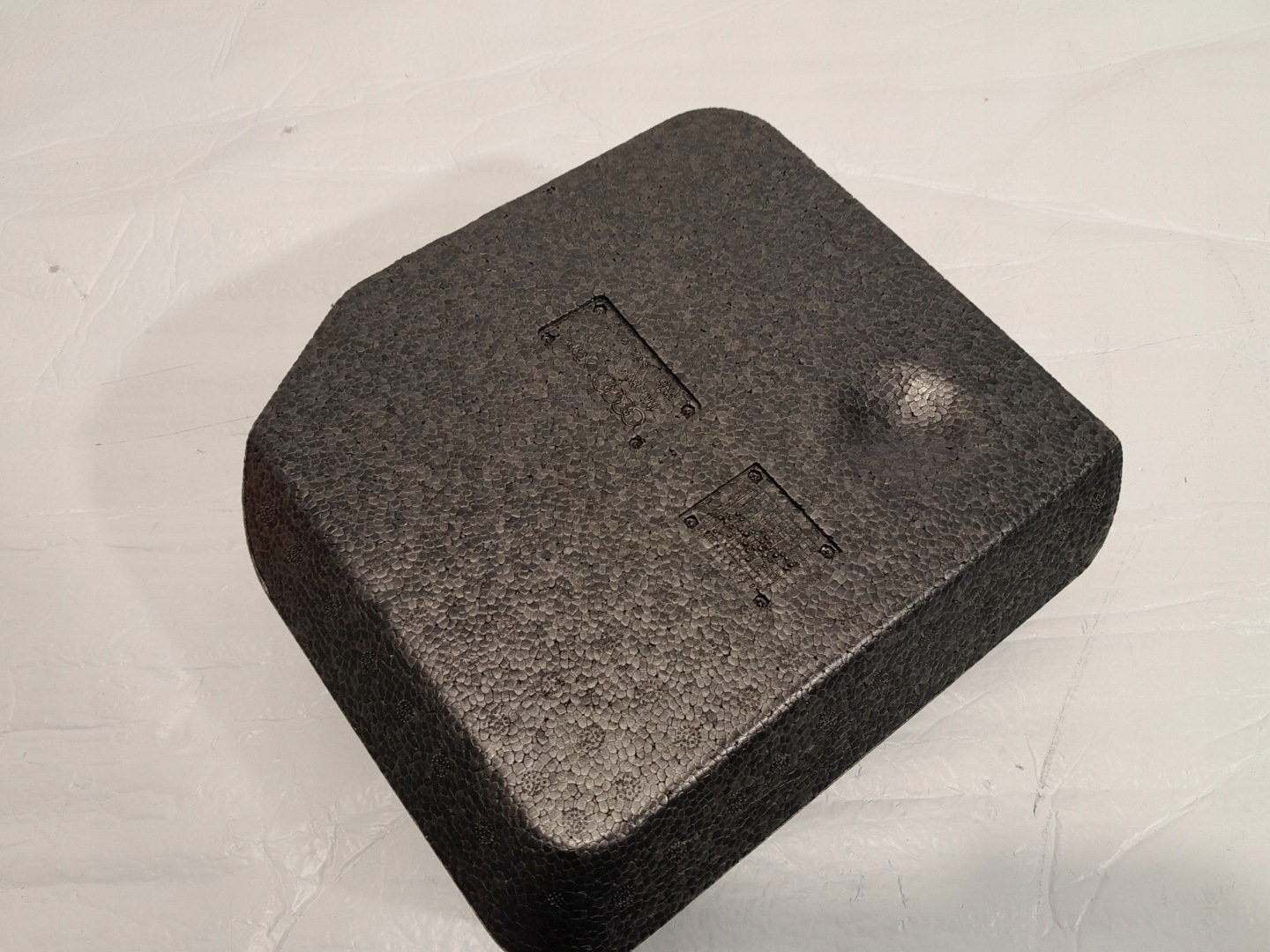 PORSCHE CAYENNE 9Y polystirene boot floor well 4M0864771A