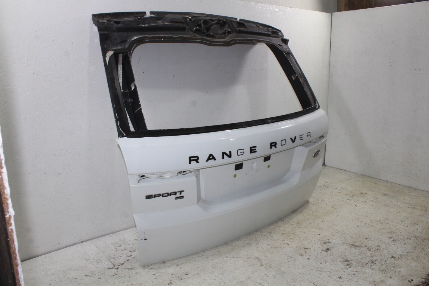 Range Rover Sport L494 trunk door boot rear part