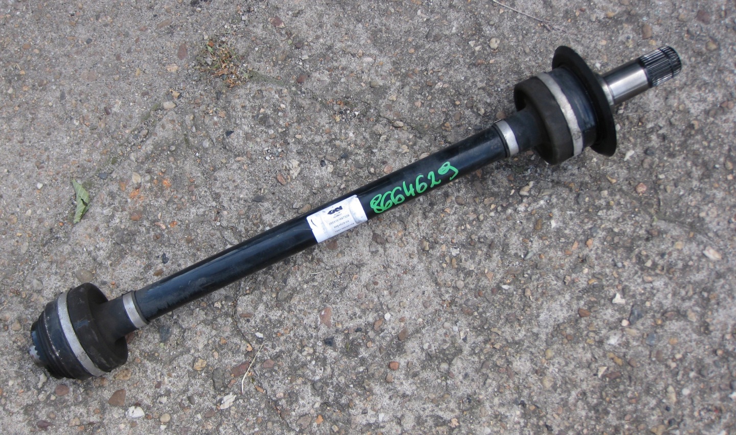 BMW 5 G30 3.0D 19R semi-axis left rear part 8664629
