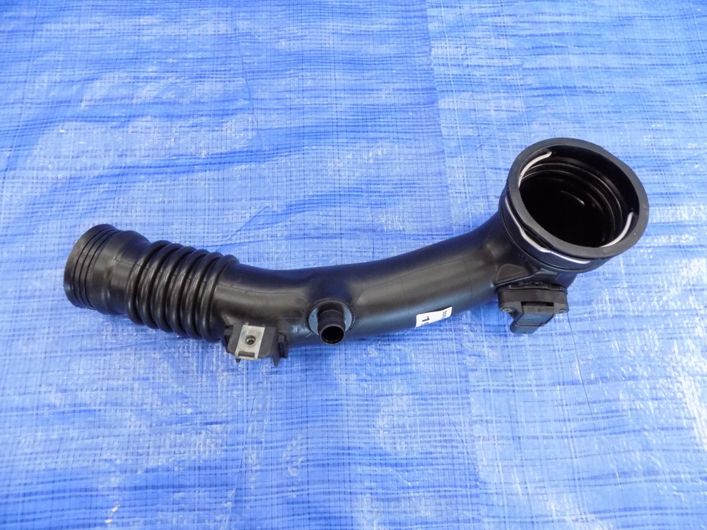 wiring pipe air BMW 5 F10 2012R 3,0B