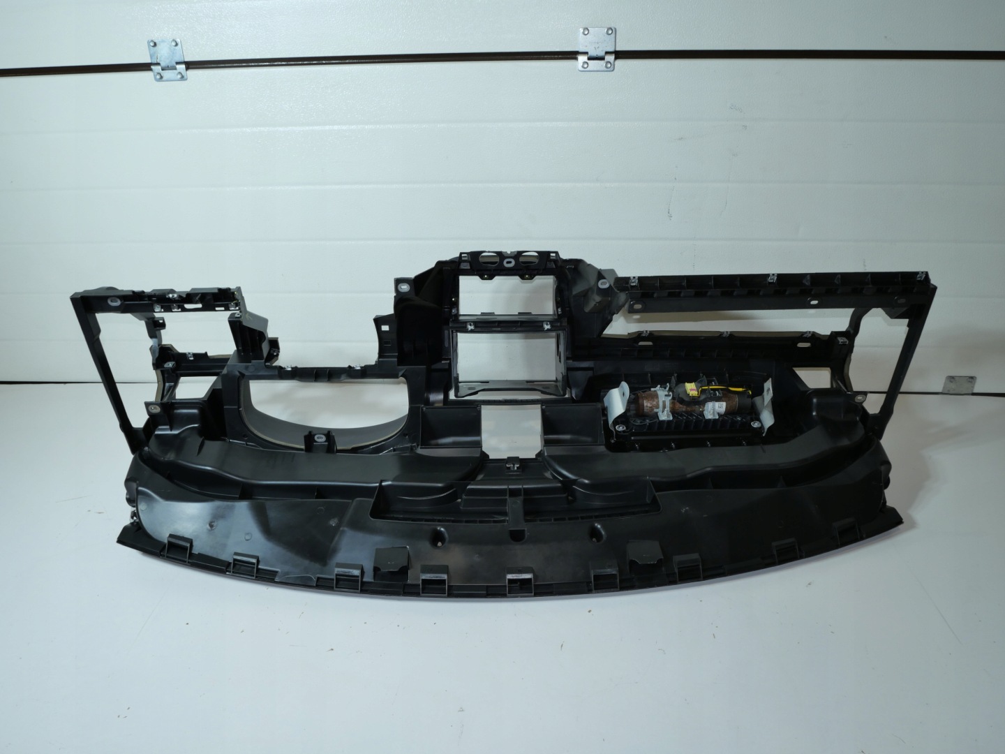 dashboard instrument panel console cockpit VW GOLF V 1K1858295
