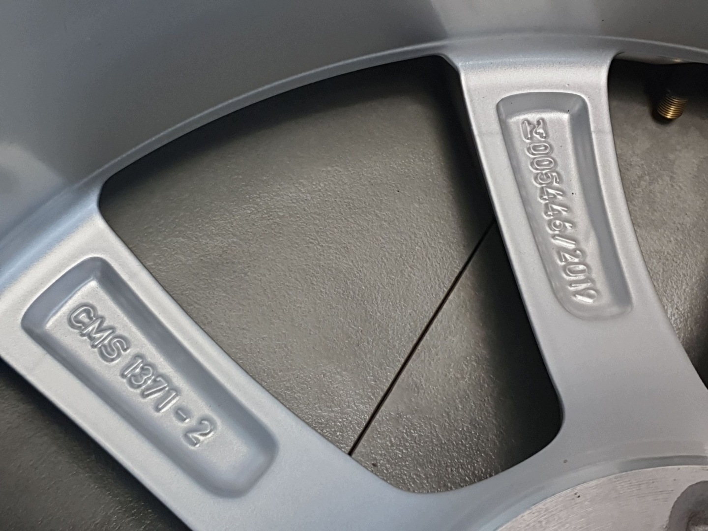 Audi A3 8Y disk disk hliníkový 17" et46 8Y0601025CC
