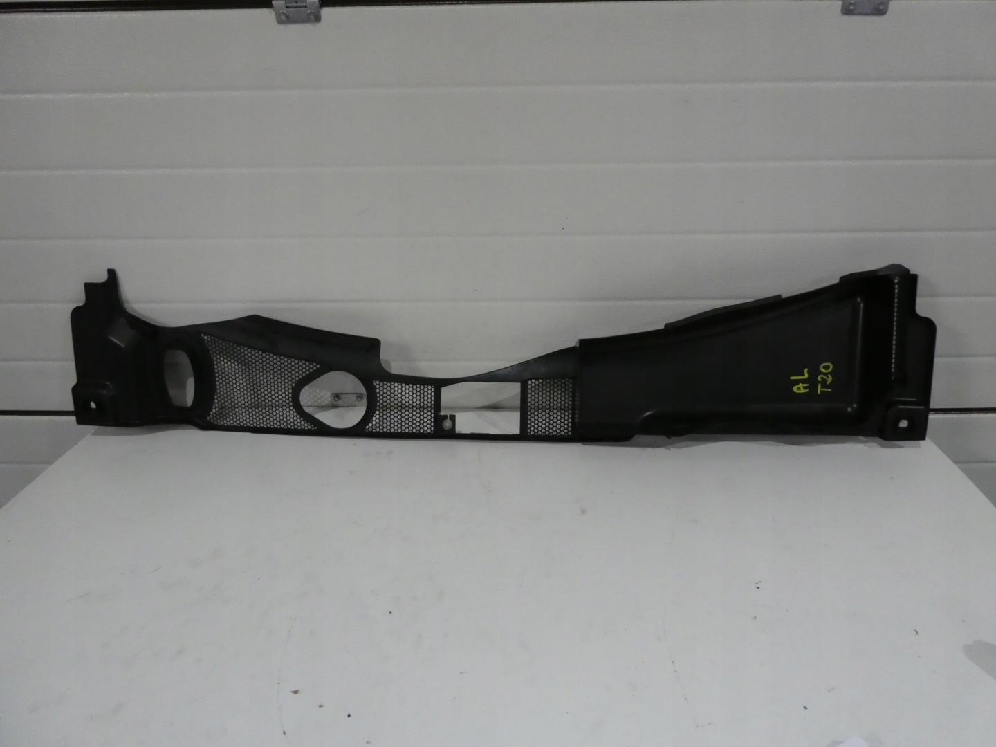 torpedo plastic AUDI A4 B8 A5 8T 8K1819447
