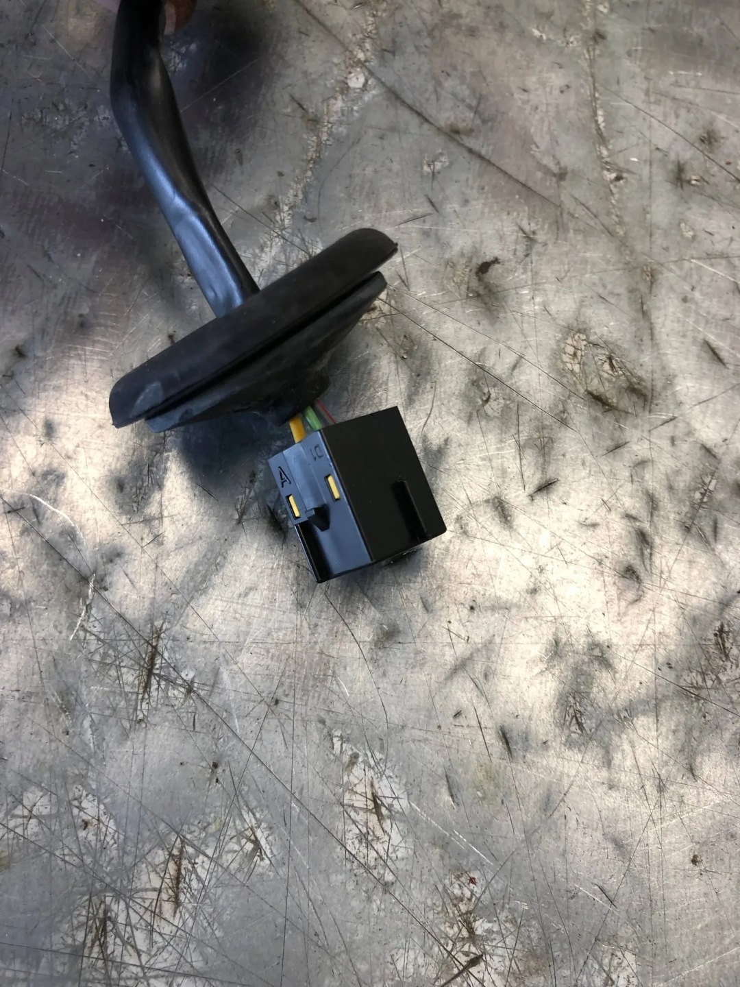 mirror right 3 PIN OPEL CORSA D Z2HU