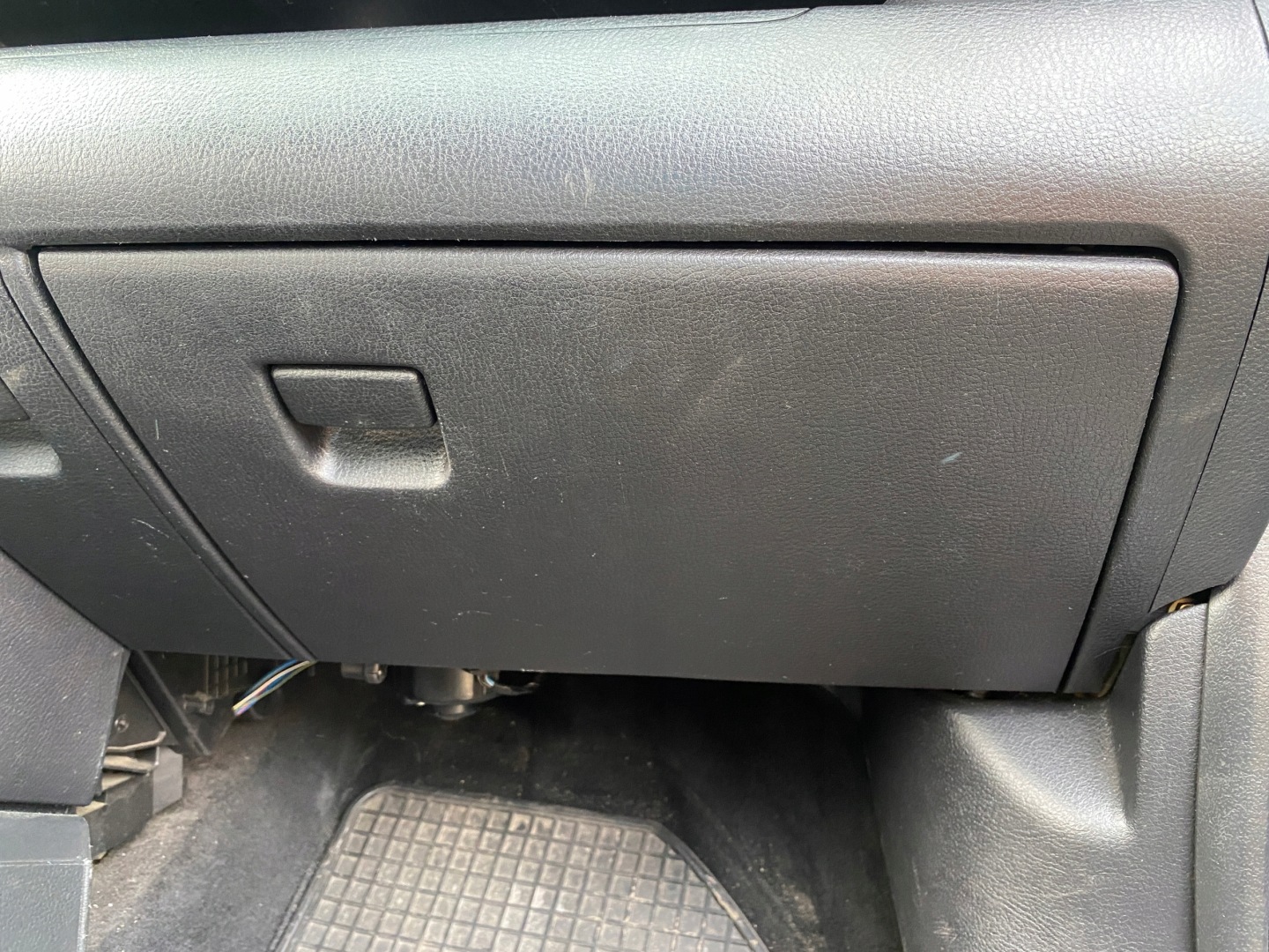 Mazda 2 1 e FL 03-07 CASSETTO PORTAOGGETTI passeggeri