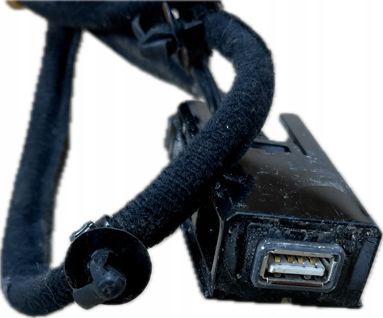 KIA CARNIVAL IV 2020 - bundle wiring PORT USB 96120-R0100