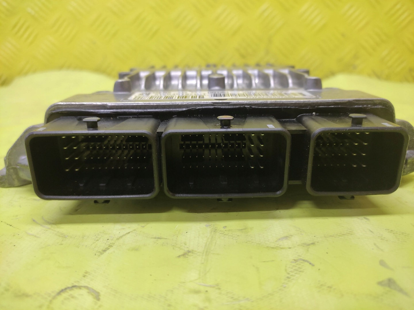 PEUGEOT 407 2.0 HDI control unit of the engine SIEMENS