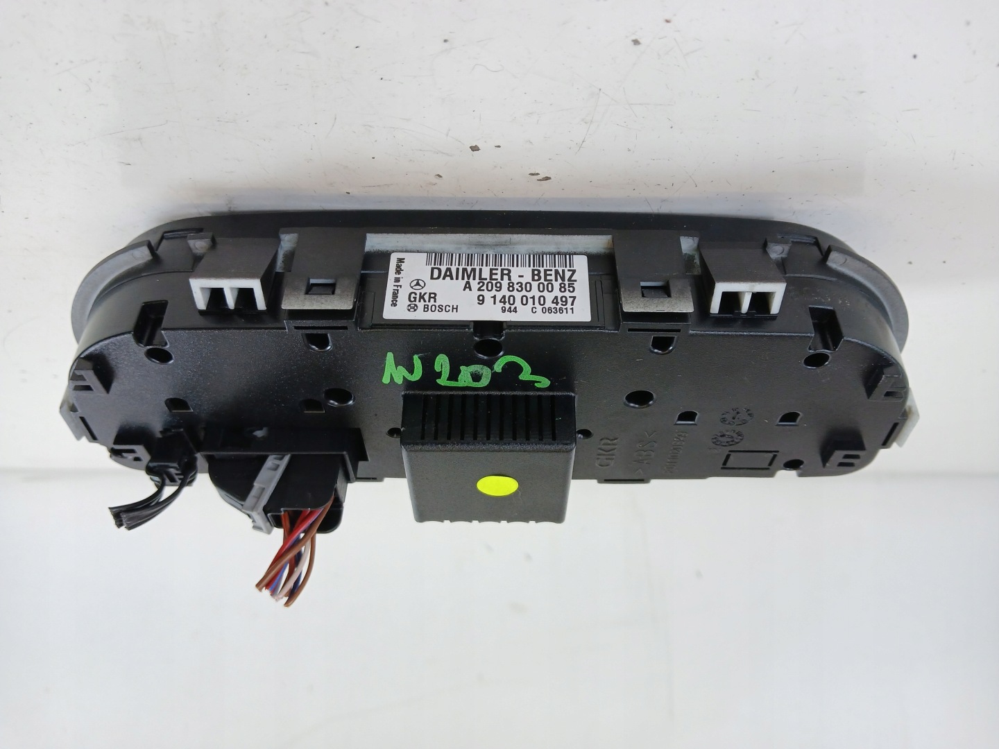 MERCEDES W209 W203 Unite commande clima Bouches buses A2098300085