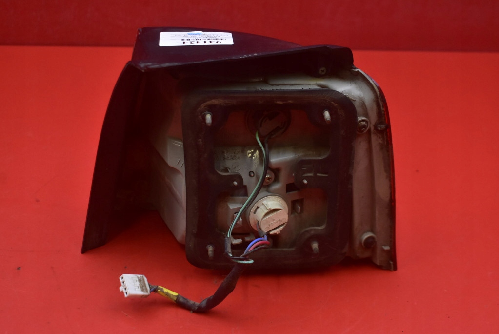 light left rear part rear 0K2FB51140 KIA CARENS 2 II 02-06