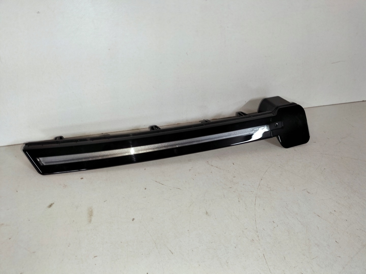 light grille front right LED DRL VW ID3 19