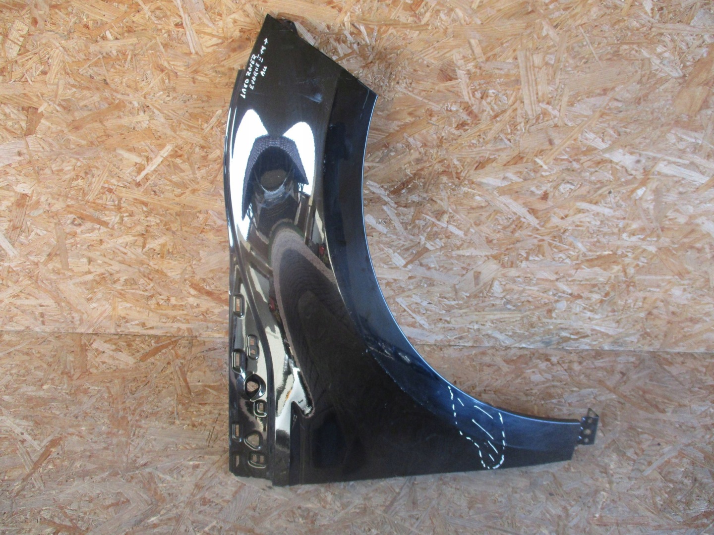fender front front right LAND ROVER EVOQUE II 19