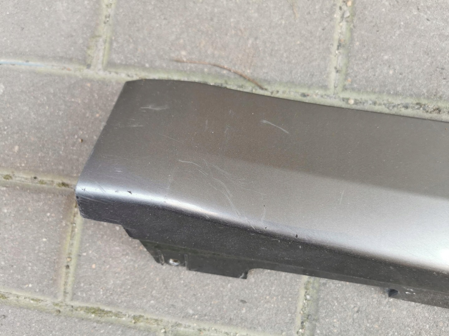 moulding threshold left BMW SERIA 5 G30 BLUESTONE 17