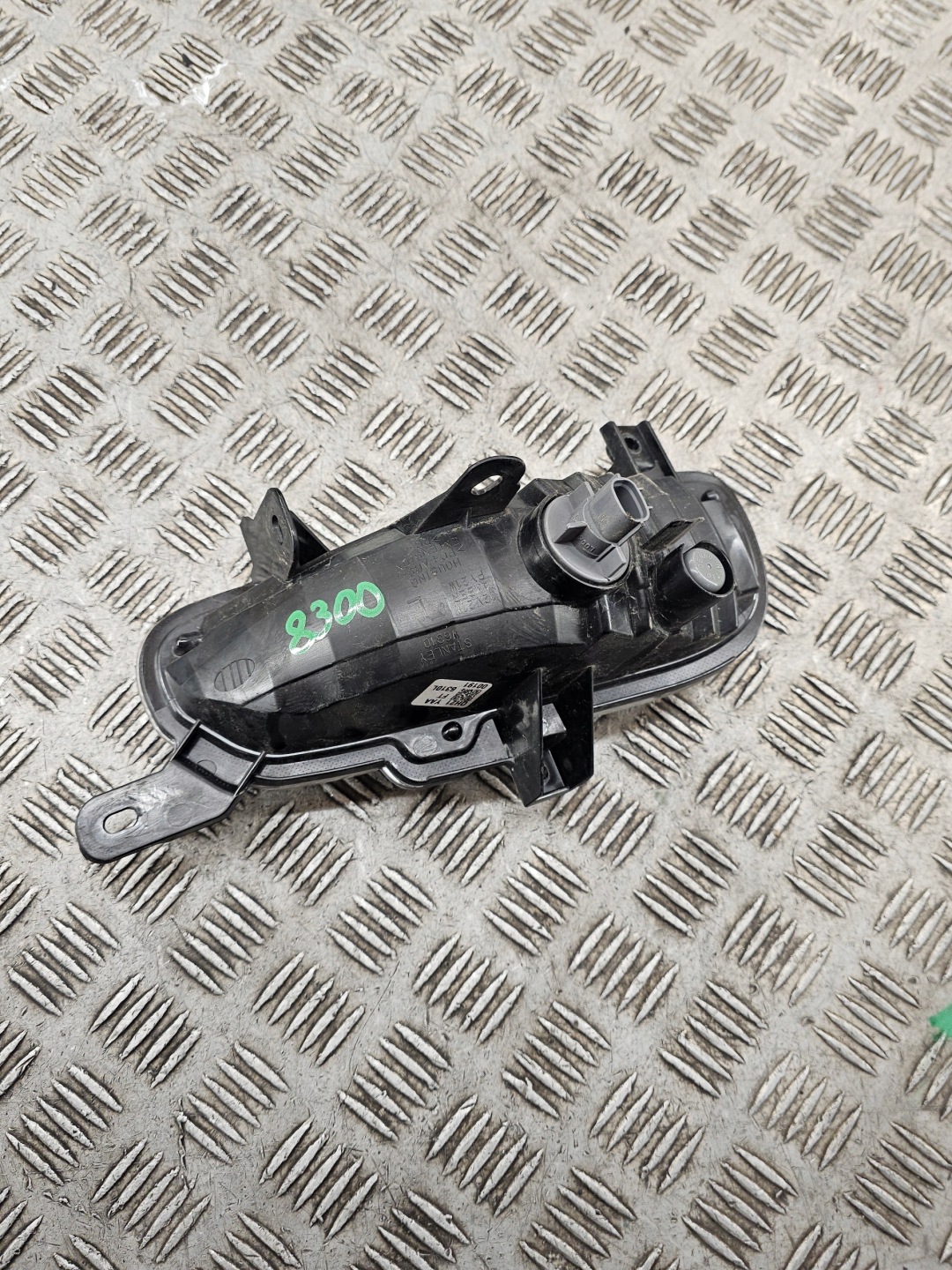 SUZUKI SX4 S CROSS light left front fog light 6310L 00191