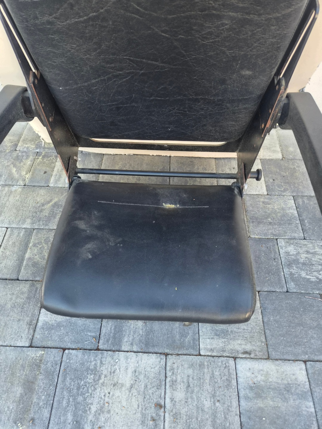 Sitz in das Auto pojedynczy Sitz koziolek z karetki VW