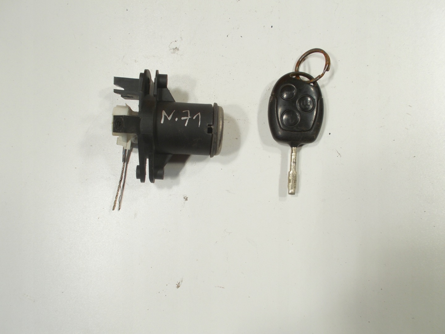 lock boot lock cylinder key FORD FIESTA MK5 original