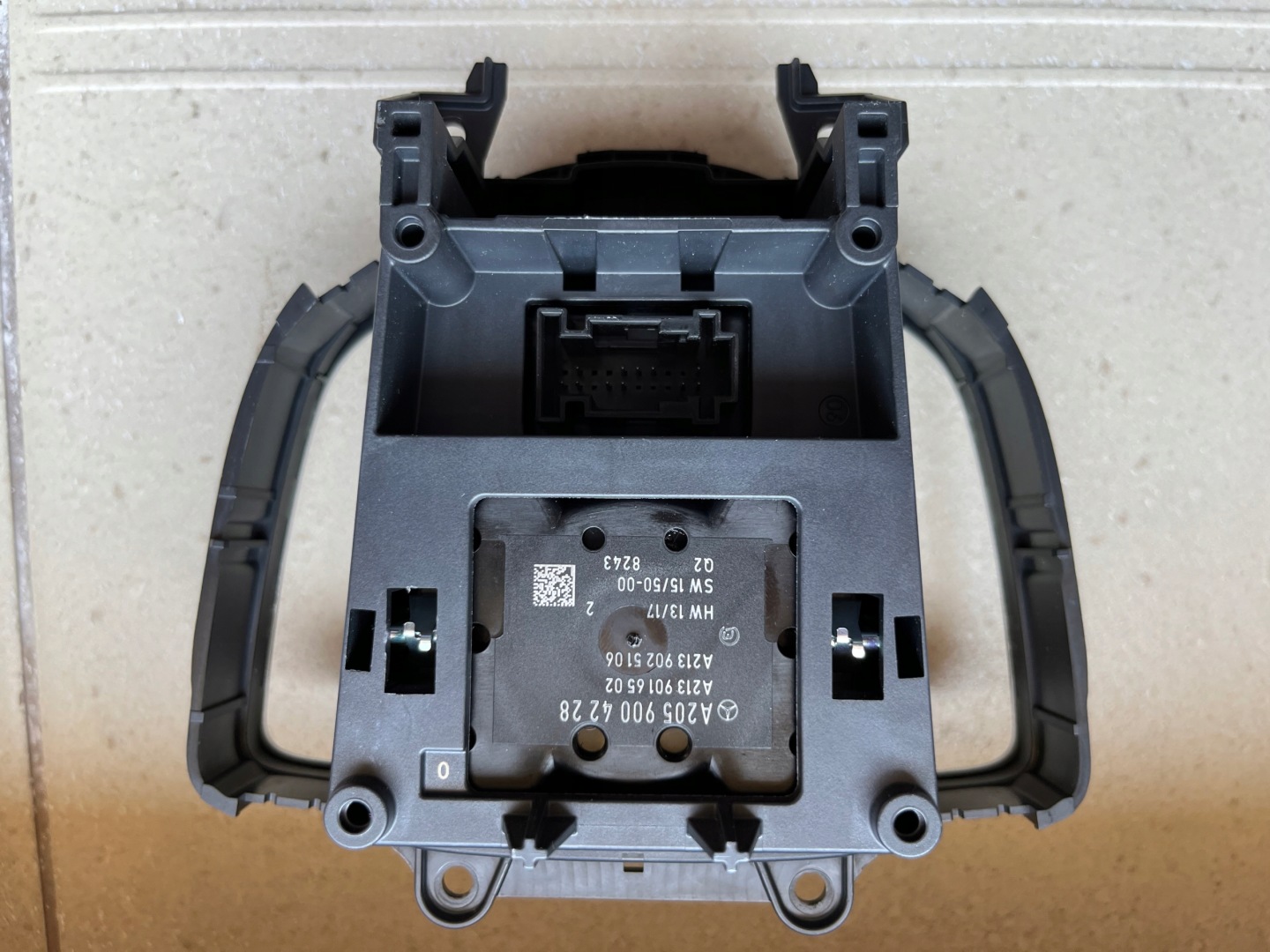control panel MMI POKRETLO MERCEDES C W205 OE EU