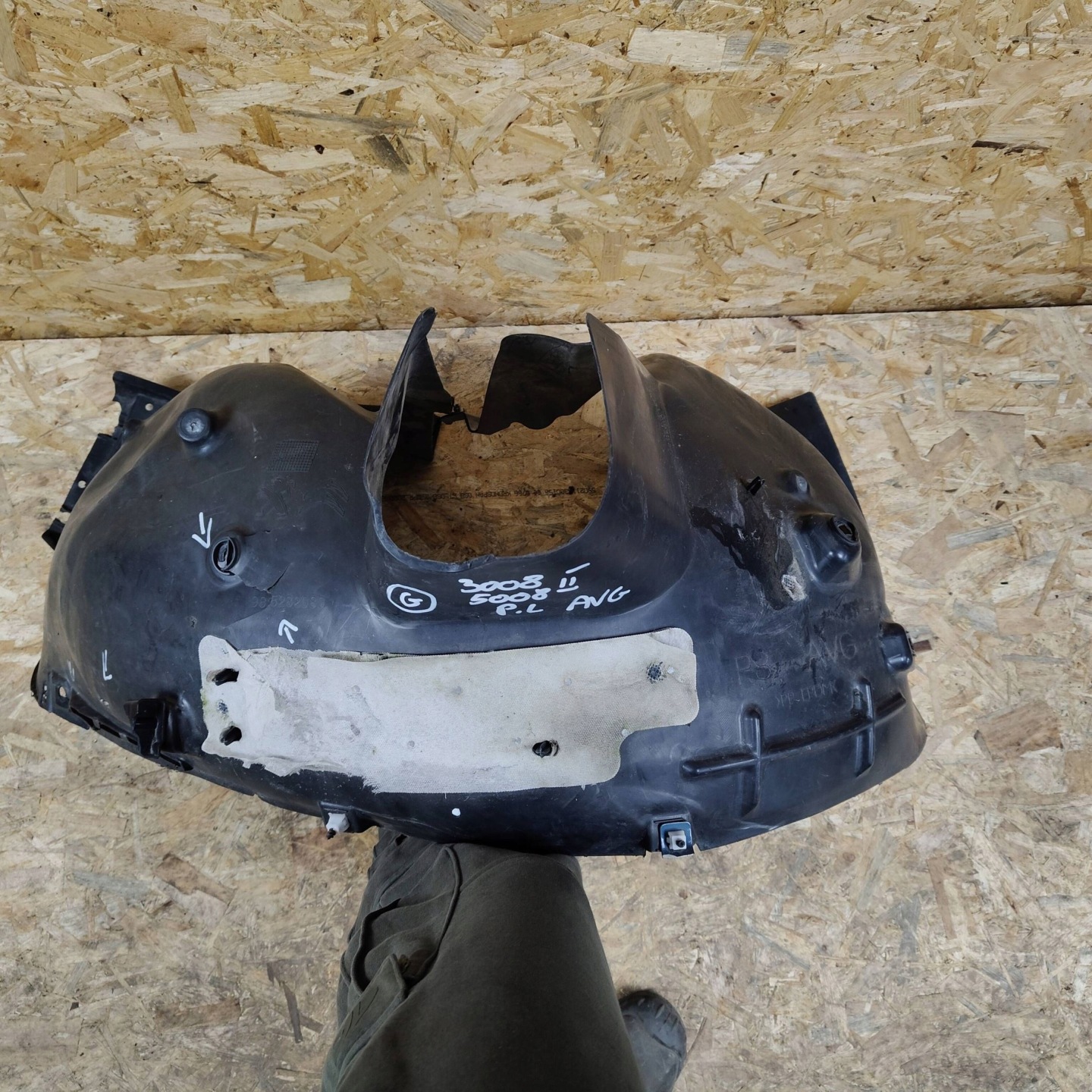 mudguard front front side left Peugeot 3008 II 9825282080