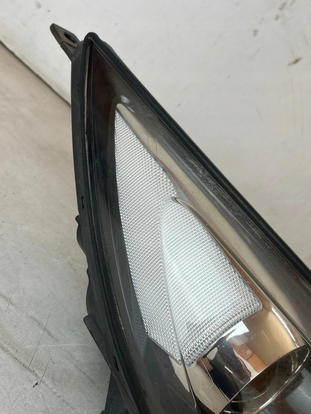 light front front right Kia Sportage III lens UK Anglik