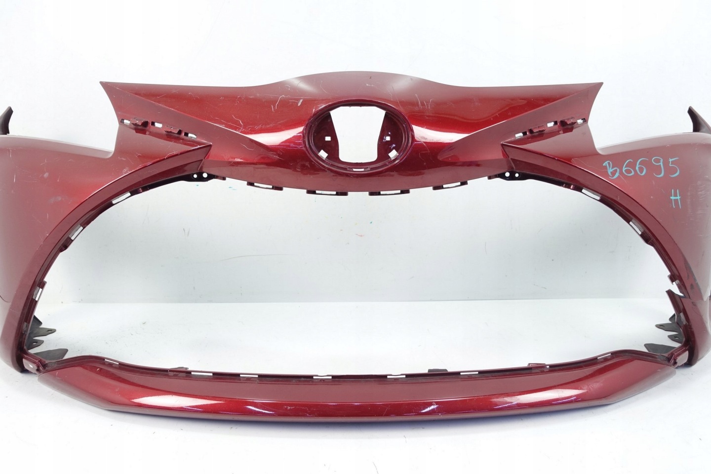 bumper front front TOYOTA YARIS III LIFT 17
