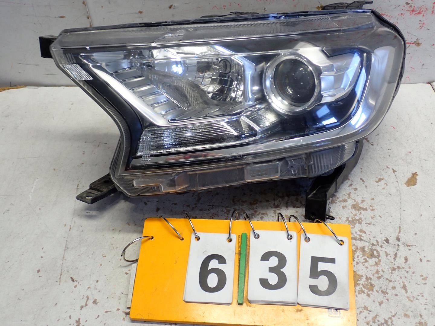 light front front left FORD RANGER III LIFT 2015