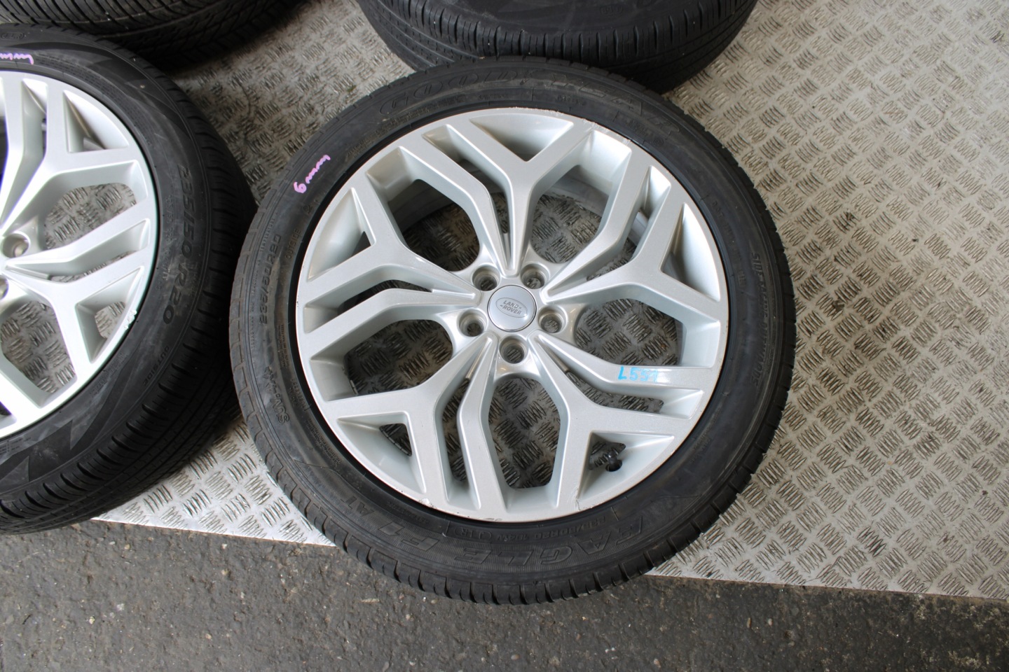 wheels discs disc 235/50 R20 LAND ROVER EVOQUE II 2 L551