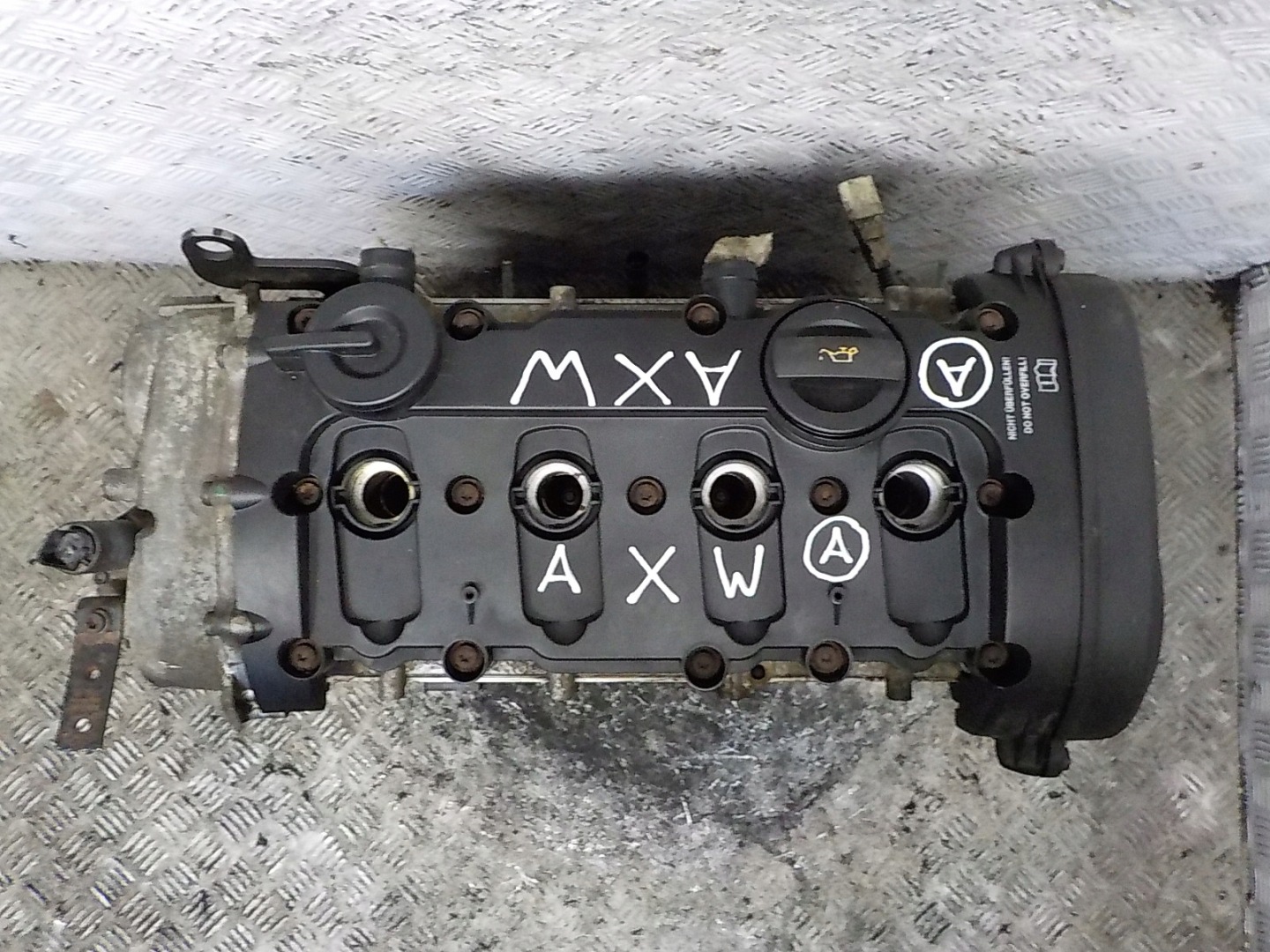 AUDI A3 II 8P VW GOLF TOURAN engine 2.0 FSI AXW