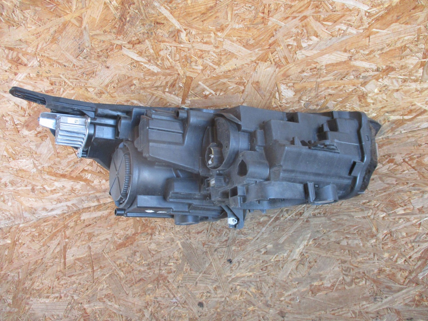 light front front left OPEL CROSSLAND X LIFT 21