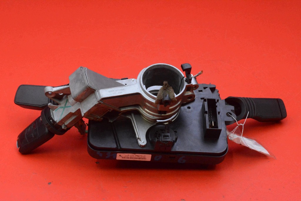 commande levier commodo sous volant PAJAK 13184057GN OPEL ASTRA 3 III H 5D HB 04-07