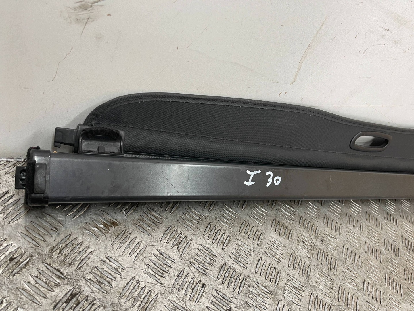 blinds boot HYUNDAI I30 and 1 07- KOMBI CW