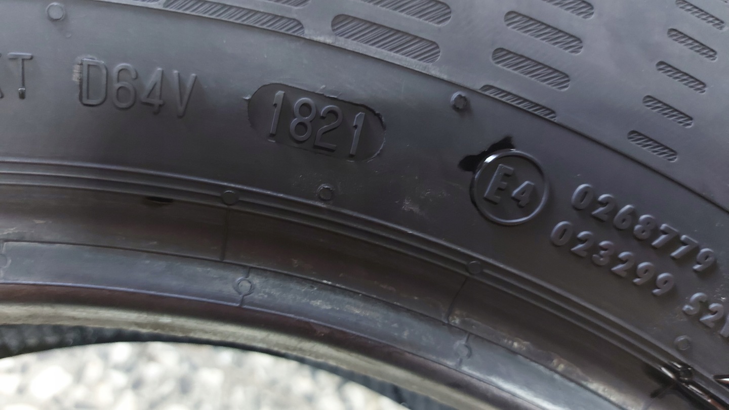 CONTINENTAL CONTIECOCONTACT 5 215/60R17 tyres summer 7mm