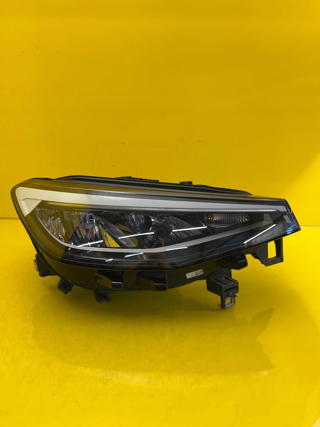 light right VW ID4 ID.4 21- Full Led 11B941006B
