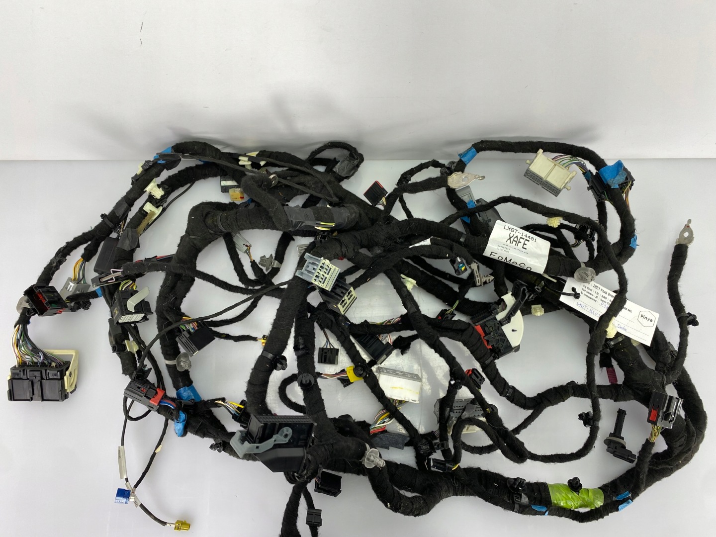 bundle of the dashboard Ford Bronco Sport 2020+ USA