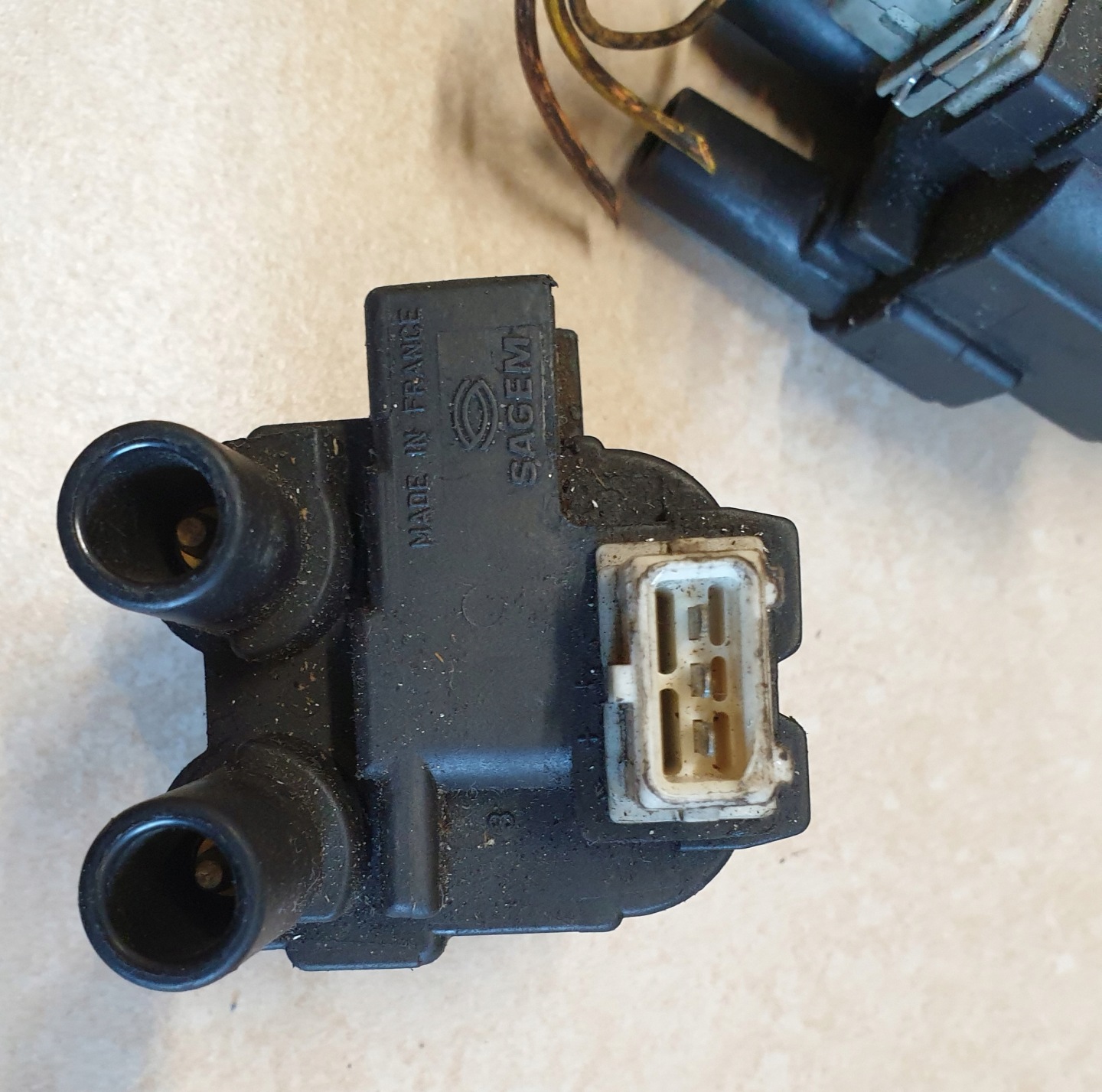 bobina Di accensione RENAULT KANGOO e MEGANE e CLIO II 7700100589 OE