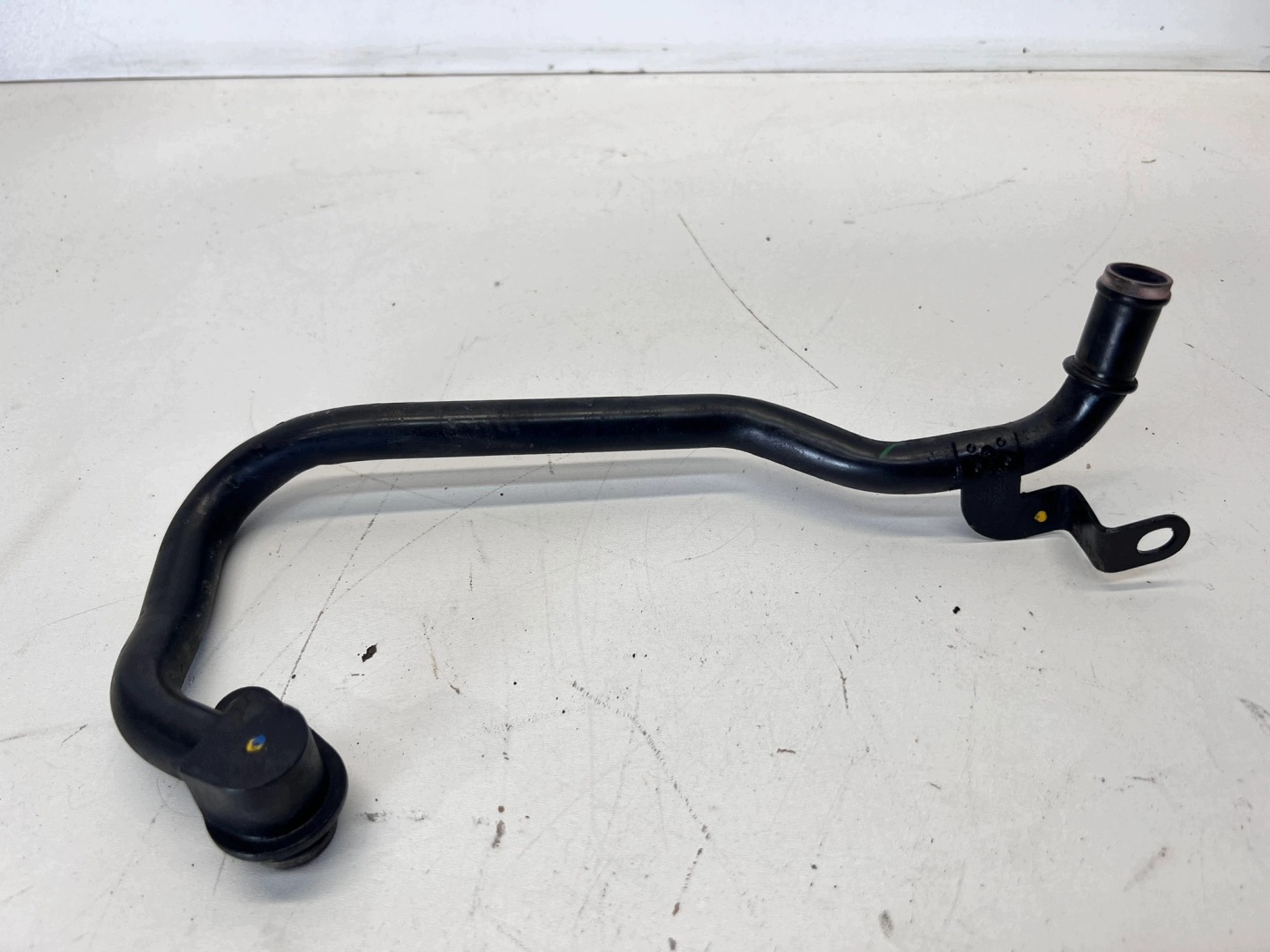 cijev prijenos vode AUDI VW SEAT 2.0 TDI 04L121065AK