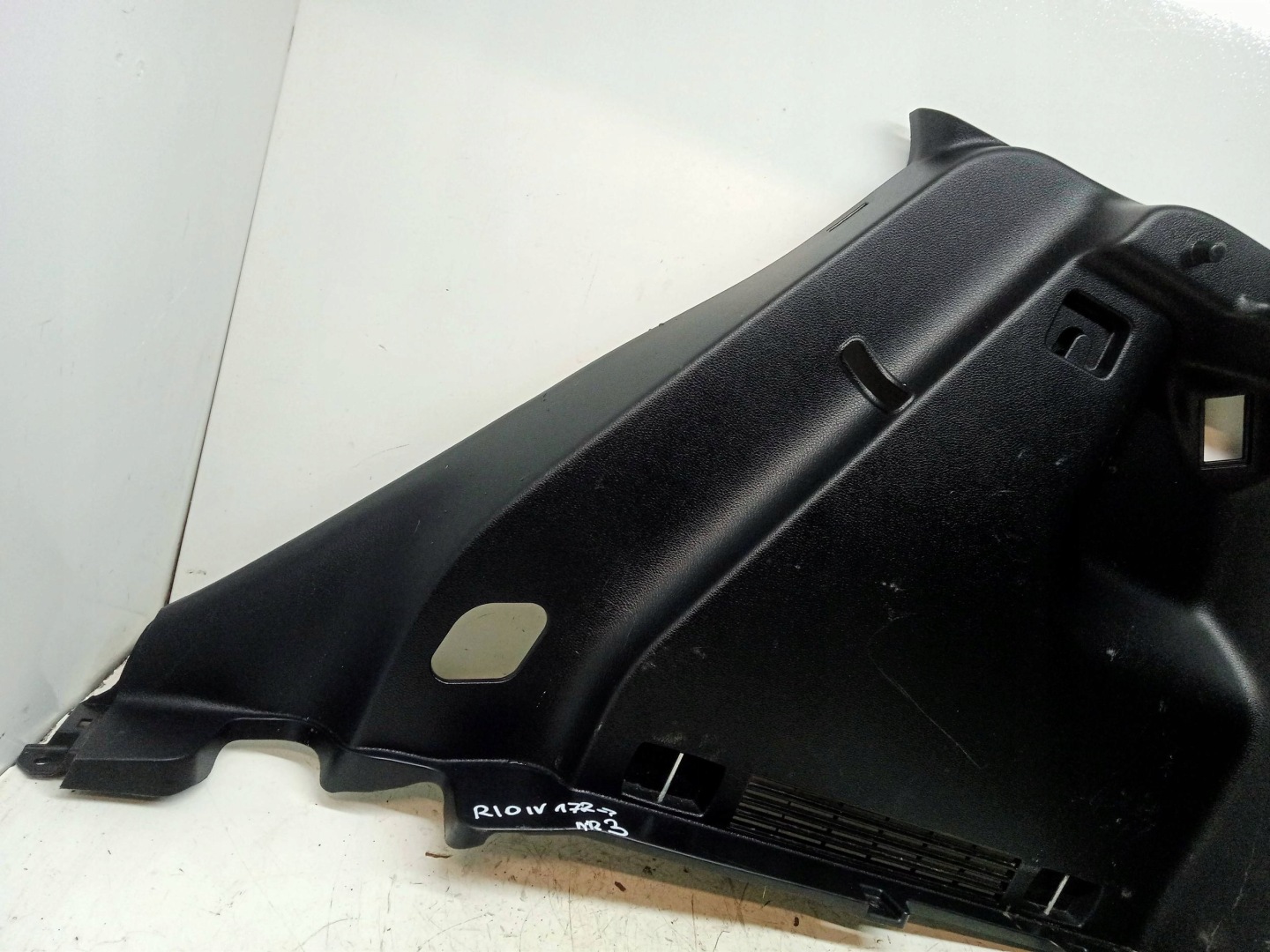KIA RIO IV side upholstery boot right rear part 85741-H8000 2017