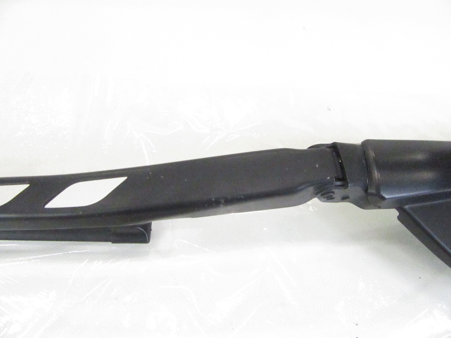 wiper arm right front BMW e60 e61 sedan KOMBI EUROPA