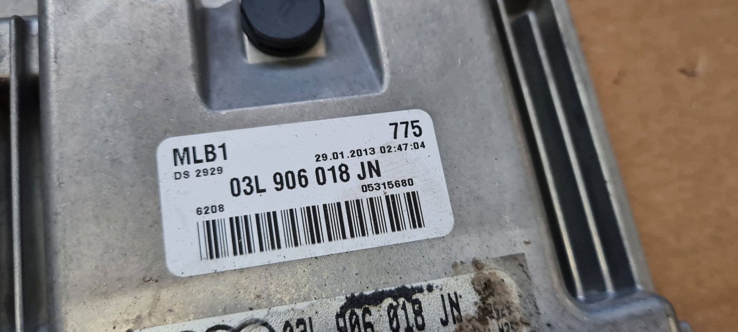 Q5 8R LIFT module control unit computer of the engine 2.0 TDI 03L906018J