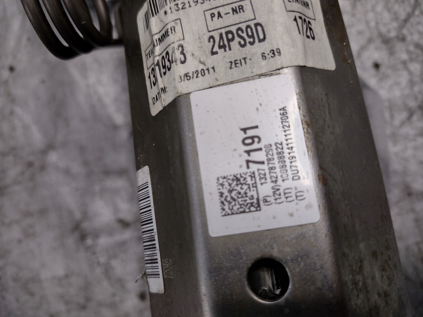 steering wheel rod Opel Insignia A OE 13277191
